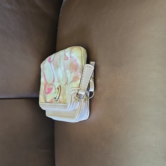 Coach Women's Wallet - Picture 7 of 7